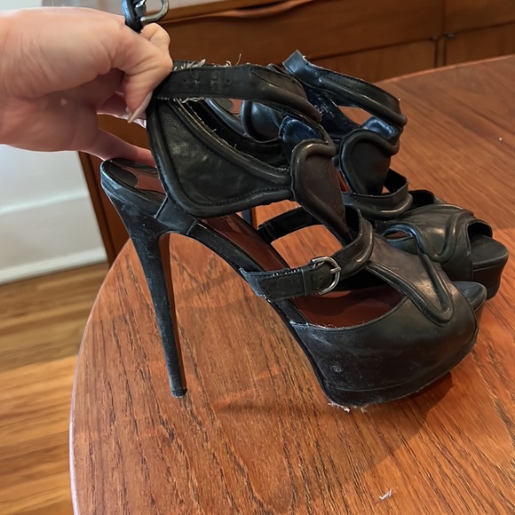 One of a kind Vero Moda platform heels - Picture 2 of 6